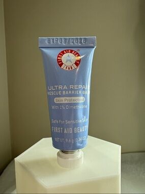 3/$25 First Aid Beauty, Ultra Repair Rescue Barrier Balm Mini 0.34 oz 10 mL BNIB